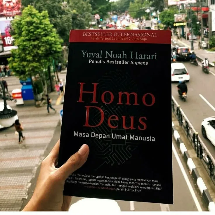 buku Homo Deus Masa Depan Umat Manusia - Yuval Noah Harari.webp
